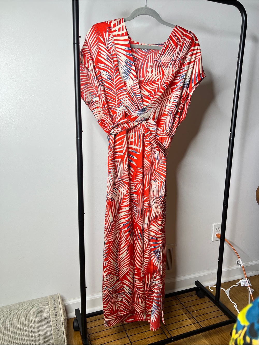 Cupshe Red & White Tropical Leaf Maxi Dress - Picture 2 of 6